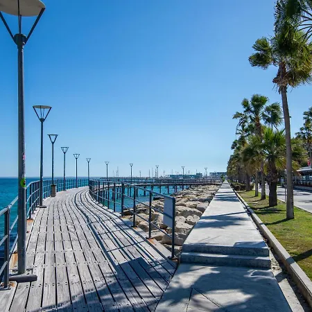 Appartement Spacious Vacation Home Near The Beach In Central Limassol All Yours Limassol